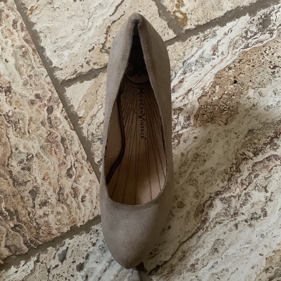 Modern Vintage Martine Ankle Strap Wedge Sandal - Picture 2 of 3